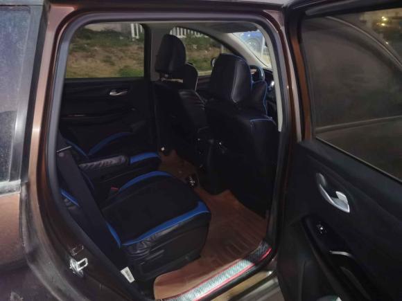 [深圳·湘M] 二手宝骏宝骏7302019款 1.5L 手动时尚型 7座 国V