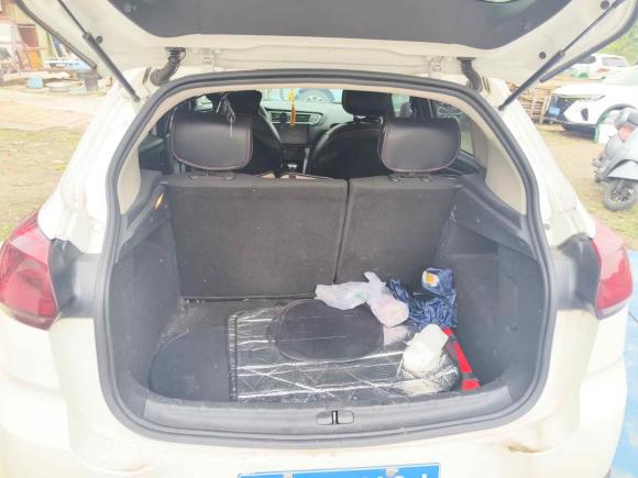 [杭州·皖A] 二手雪铁龙雪铁龙C3-XR2017款 1.6L 自动时尚型