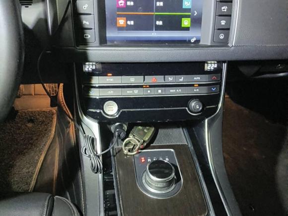 [深圳·渝A] 二手捷豹捷豹XFL2018款 XFL 2.0T 200PS 精英版