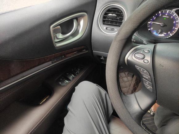 [上海·沪B] 二手英菲尼迪英菲尼迪QX602016款 2.5 S/C Hybrid 两驱卓越版 国V