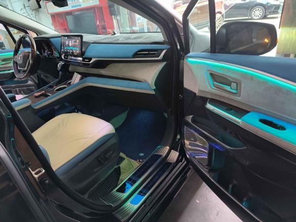 [广州·粤A] 二手丰田赛那SIENNA2021款 2.5L混动 舒适版