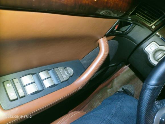 [上海·沪D] 二手别克林荫大道2011款 博鳌论坛纪念版