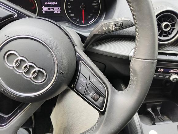 [杭州·浙A] 二手奥迪奥迪Q2L2021款 35 TFSI 时尚致雅型
