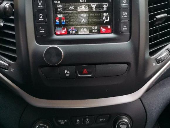 [上海·苏K] 二手Jeep自由光2016款 2.4L 领先版