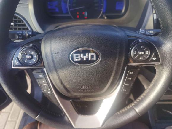 [义乌·浙B] 二手比亚迪比亚迪S72015款 2.0T 升级版 自动尊贵型