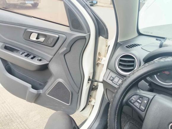 [义乌·浙D] 二手奔腾奔腾X402017款 1.6L 自动豪华型