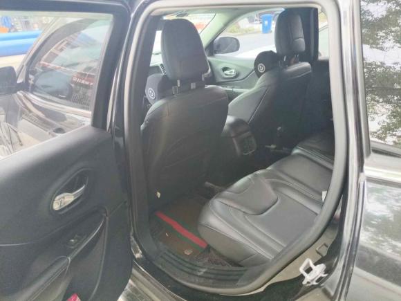 [嘉兴·浙F] 二手Jeep自由光2017款 2.0L 优越版