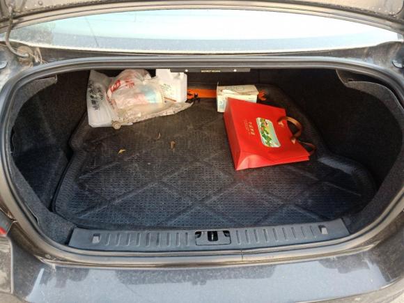 [佛山·湘K] 二手沃尔沃沃尔沃S80L2010款 2.5T 智雅版