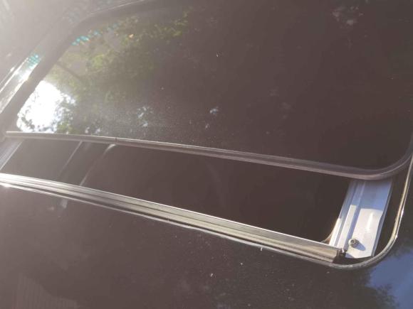 [深圳·粤B] 二手奔驰奔驰CLK级2006款 CLK 280 双门轿跑车