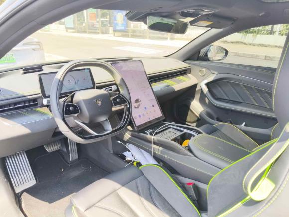 [上海·沪A] 二手哪吒汽车哪吒GT2023款 560