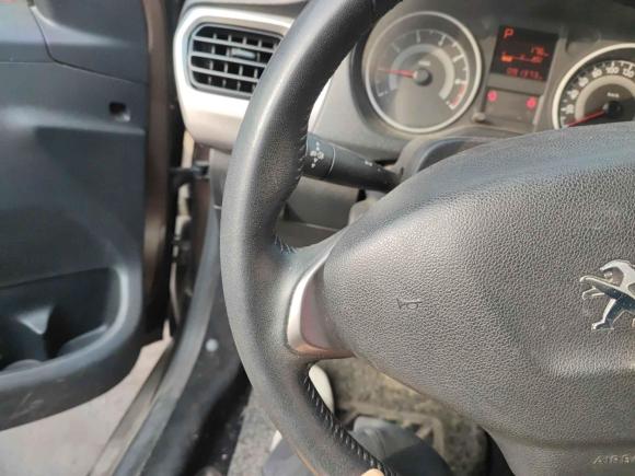 [南昌·浙B] 二手标致标致3012014款 1.6L 自动豪华版