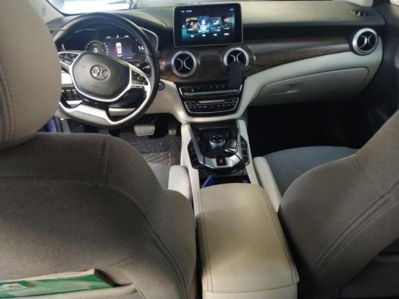 [佛山·粤E] 二手北京汽车北京EU52018款 R500 智尚版