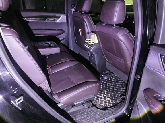 [武汉·鄂W] 二手凯迪拉克凯迪拉克XT62021款 2.0T 七座四驱豪华型