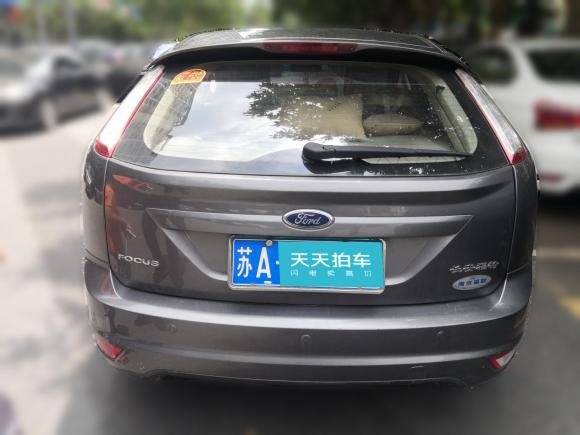 [南京·苏A] 二手福特福克斯2013款 两厢经典 1.8L 自动时尚型