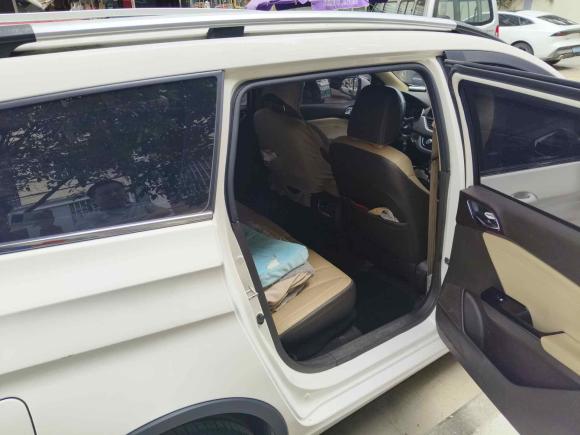 [南京·苏A] 二手宝骏宝骏310W2017款 1.5L 手动时尚型 国VI