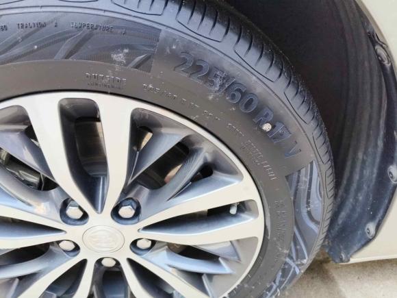 [济南·鲁A] 二手别克别克GL82020款 ES陆尊 653T 舒适型