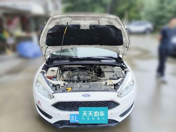 [无锡·苏L] 二手福特福克斯2015款 两厢 1.6L 自动舒适型