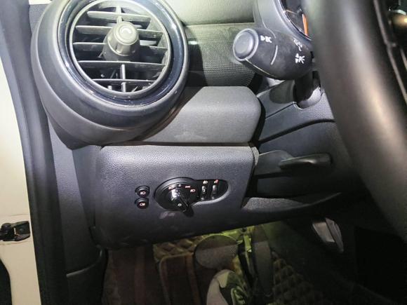 [成都·川A] 二手MINIMINI2019款 1.5T COOPER 经典派