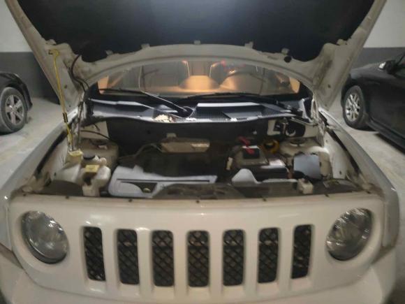 [宁波·浙B] 二手Jeep自由客2014款 2.4L 运动版