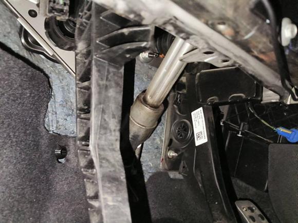 [佛山·粤E] 二手福特福克斯2018款 两厢经典 1.6L 手动风尚型智行版