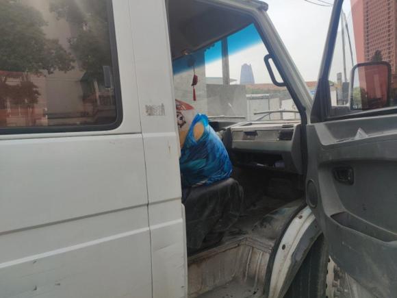 [宁波·浙B] 二手依维柯依维柯得意2014款 2.5T-A35 NJ6484ACM47Z4