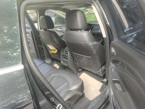 [上海·沪B] 二手别克昂科威2014款 28T 四驱精英型