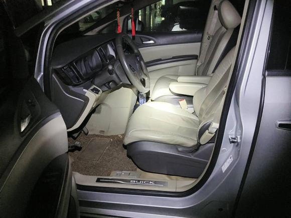 [南昌·闽D] 二手别克别克GL82013款 3.0L XT豪华商务旗舰版