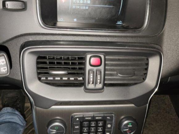 [武汉·鄂A] 二手沃尔沃沃尔沃V402016款 T4 智雅版