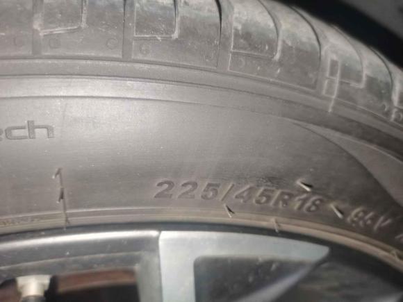 [西安·陕U] 二手广汽传祺影豹2021款 270T DCT J16版