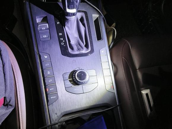 [深圳·粤B] 二手魏牌魏牌 VV72017款 2.0T 旗舰型