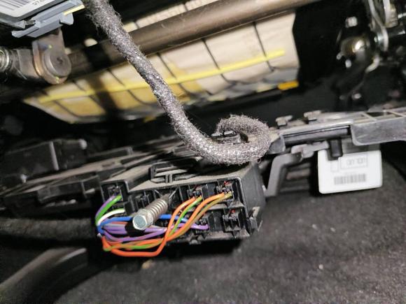 [西安·浙A] 二手沃尔沃沃尔沃V602015款 T5 智逸版