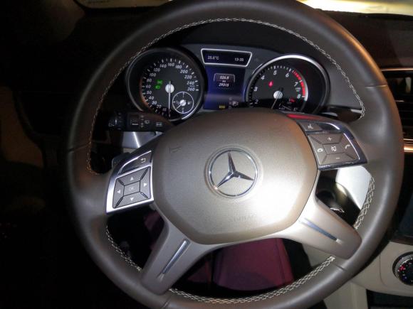 [上海·沪B] 二手奔驰奔驰M级2014款 ML 320 4MATIC