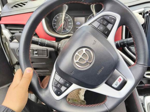 [上海·贵E] 二手中华中华V32017款 1.5L 手动智能型