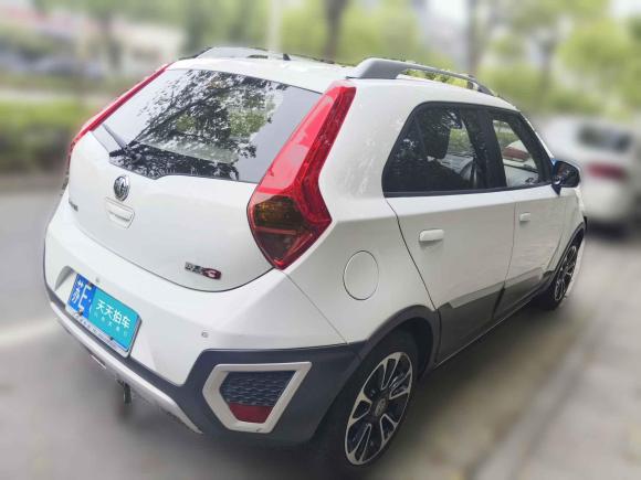 [苏州·苏E] 二手名爵名爵3SW2015款 1.5L AMT精英型