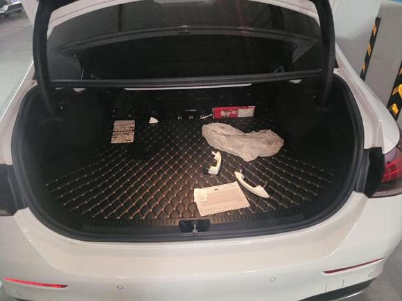 [苏州·苏U] 二手奔驰奔驰A级2021款 A 200 L 运动轿车时尚型