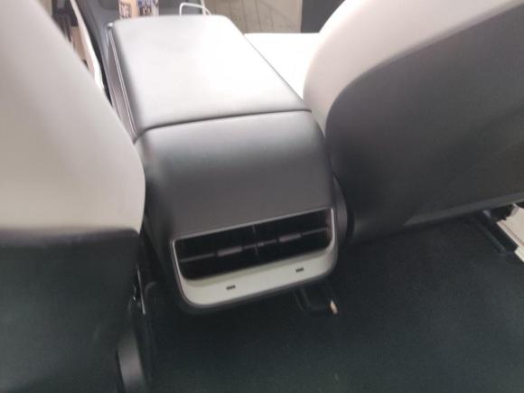 [上海·沪A] 二手特斯拉Model 32021款 标准续航后驱升级版