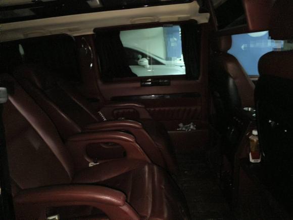 [济南·鲁N] 二手奔驰威霆2011款 2.5L 7座行政版