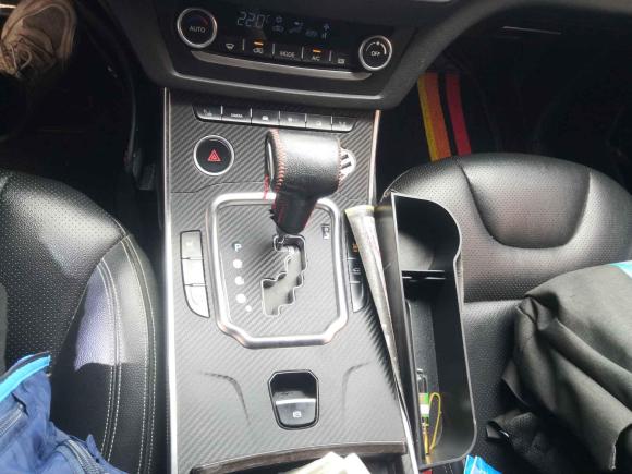 [成都·川A] 二手陆风陆风X72015款 2.0T 全景尊贵版