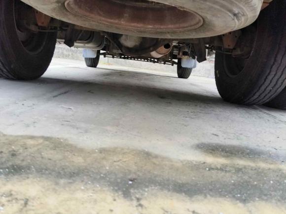 [无锡·苏B] 二手依维柯依维柯褒迪2012款 2.5T-A32 基本型