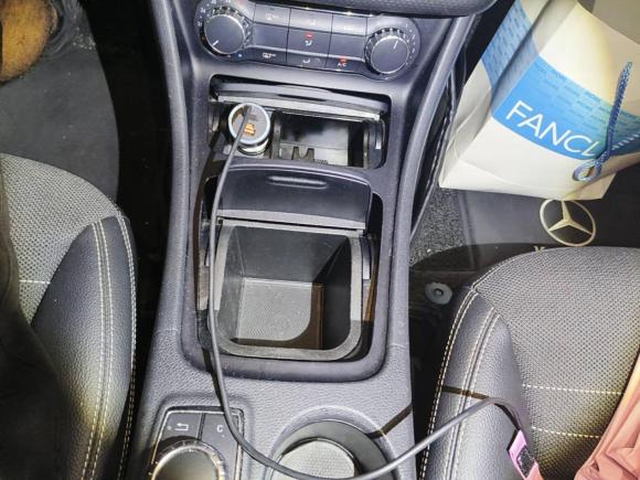 [深圳·粤B] 二手奔驰奔驰A级2015款 A 200 时尚型