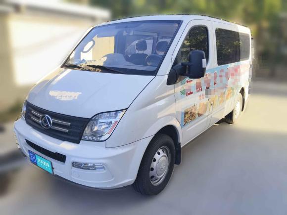 上汽大通MAXUS新途V802023款 2.0T AMT經典傲運通短軸超低頂5/6座「無錫二手車」「天天拍車」