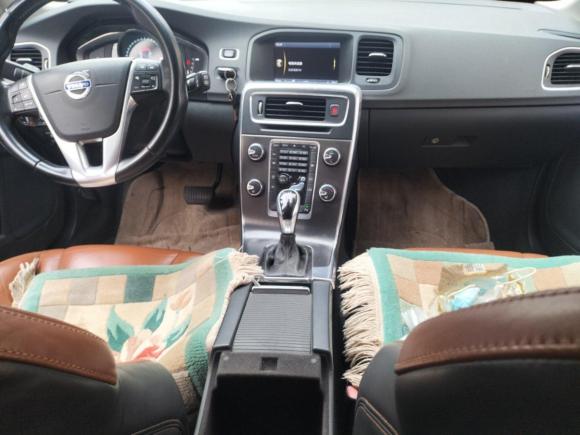 [青岛·鲁B] 二手沃尔沃沃尔沃V602014款 T5 智雅版