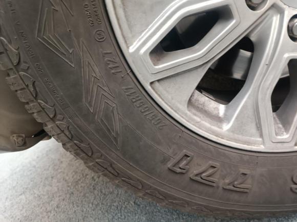 [西安·陕A] 二手江铃驭胜S3502013款 2.4T 自动四驱柴油超豪华版5座