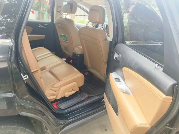 [常州·苏D] 二手道奇酷威2013款 2.4L 两驱尊尚版