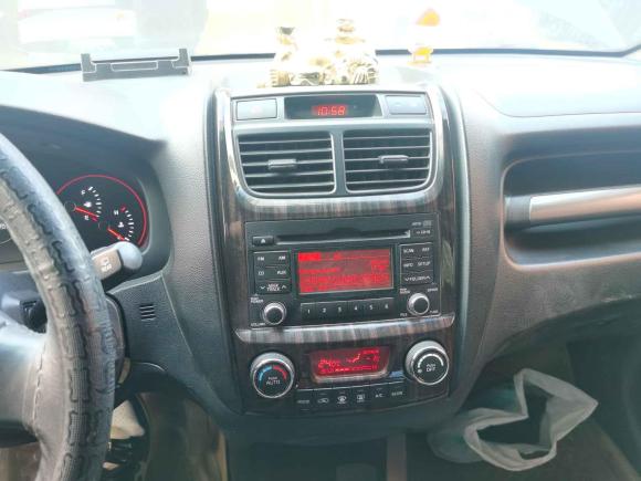 [青岛·鲁B] 二手起亚狮跑2013款 2.0L 自动两驱版GLS