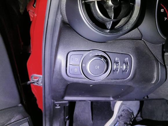 [深圳·粤B] 二手阿尔法·罗密欧Giulia朱丽叶2017款 2.0T 280HP 豪华版