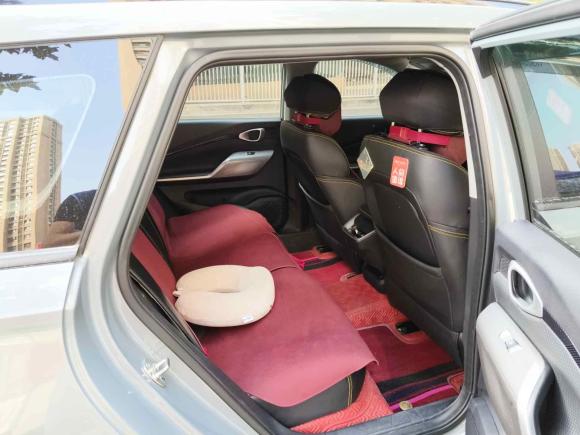 [青岛·鲁L] 二手宝骏宝骏RC-52020款 RC-5W 1.5T CVT智耀豪华型