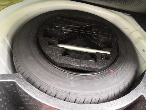 [上海·闽D] 二手大众朗行2013款 1.6L 自动舒适型