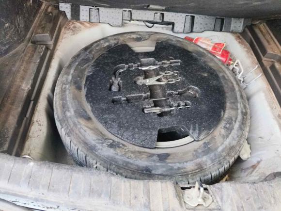 [无锡·苏B] 二手哈弗哈弗H62015款 改款 运动版 1.5T 手动两驱精英型