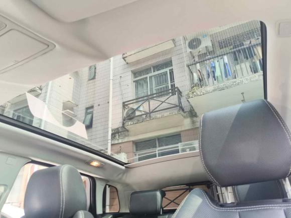 [深圳·粤B] 二手路虎揽胜极光2014款 2.0T 5门耀动版